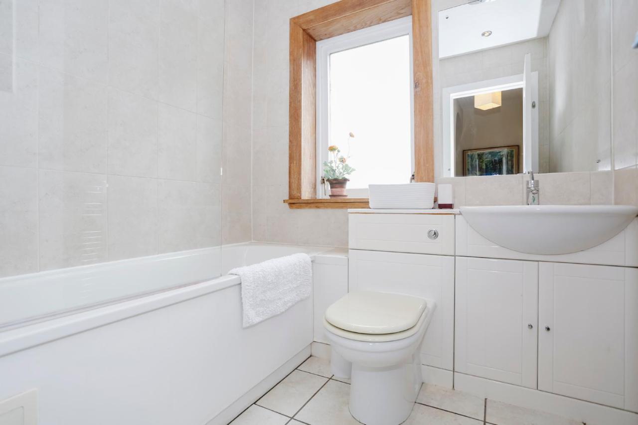 Edinburgh Central 2-Bedroom Old Town Apartment Dış mekan fotoğraf